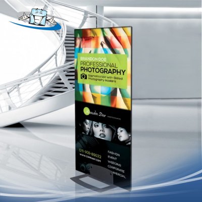 Quick Base - Supporto a terra per pannelli di grandi formati per interno e esterno