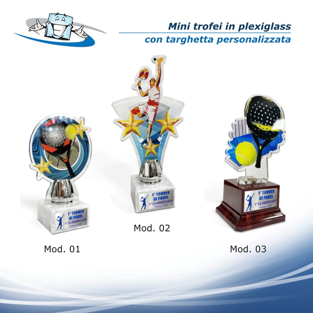 Mini Trofei in plexiglass con targhetta personalizzata per tornei di Padel disponibili in 3 modelli