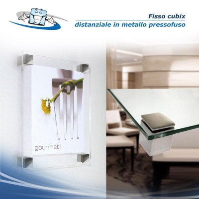 Fisso cubix - Distanziale a cubo in metallo pressofuso con sistema antifurto