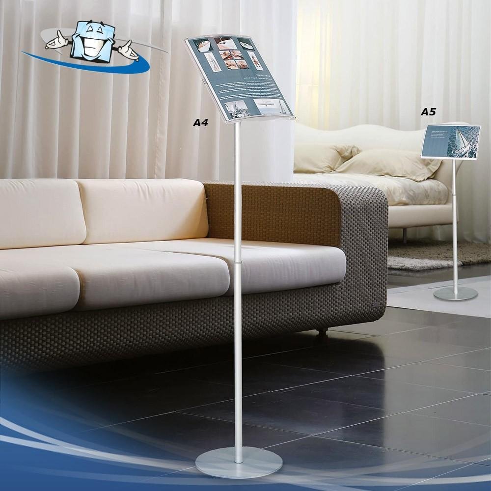 Piantana autoportante espositore da terra regolabile in altezza in due formati