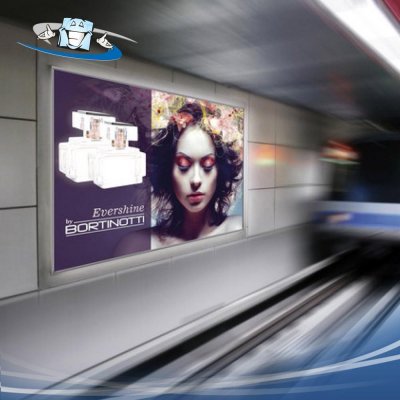 Lumo Clipper Pannello a LED per piccoli e grandi formati cornice con sistema a scatto con personalizzazione inclusa